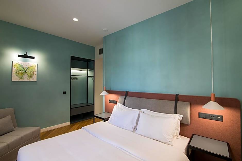 Ederlezi Zoubourlou Aparthotel