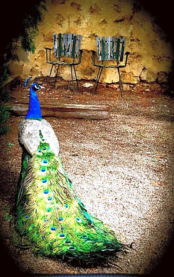 A La Folly The Retreat