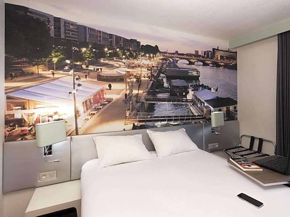 Ibis Styles Paris Tolbiac Bibliotheque
