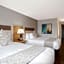 Coast Abbotsford Hotel & Suites