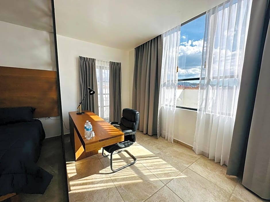 Hotel La Mansión