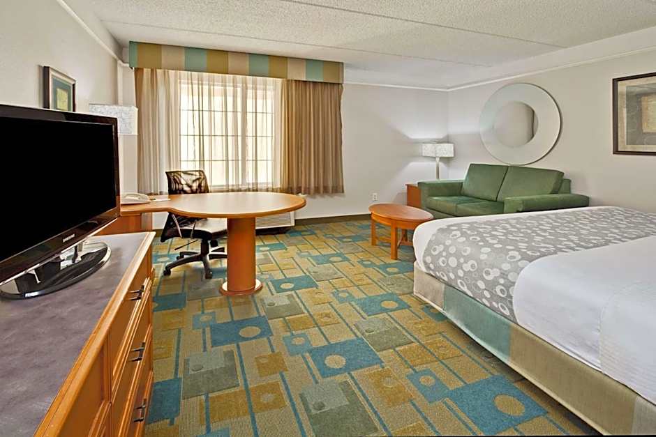 La Quinta Inn & Suites by Wyndham Fort Lauderdale Airport