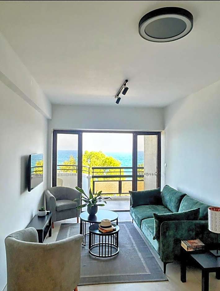 Pigeon Beach Hotel Apartments