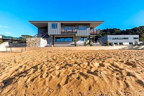 Kaiteriteri Reserve Cabins
