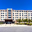 Residence & Conference Centre - Niagara-on-the-Lake