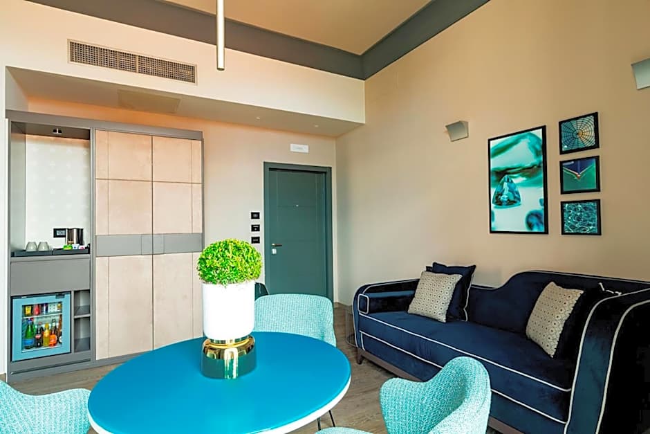 Amadomus Luxury Suites