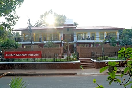 Acron Seaway Resort