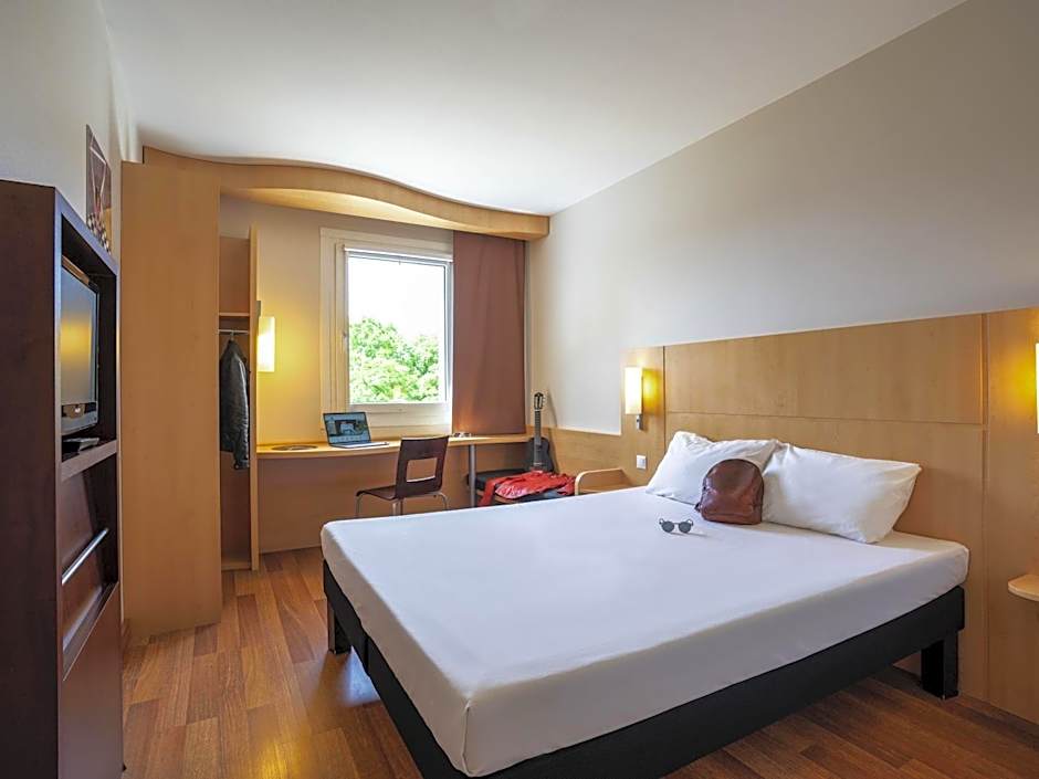Ibis Plzen