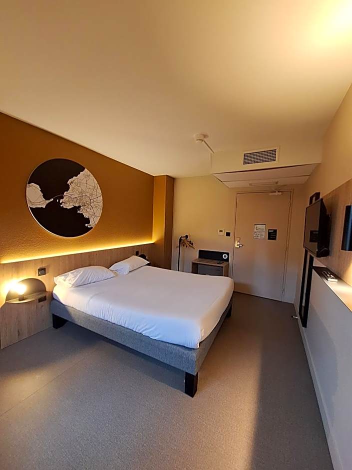 B&B HOTEL La Rochelle Centre Les Minimes