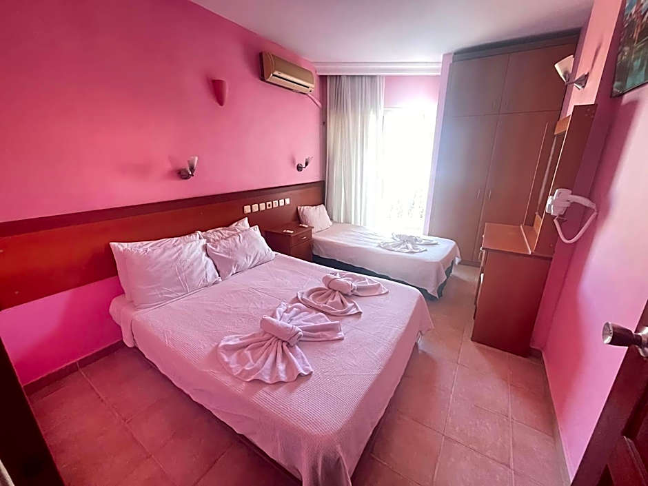 HOLIDAY APART 50 meters to BEACH, Sea view apartments