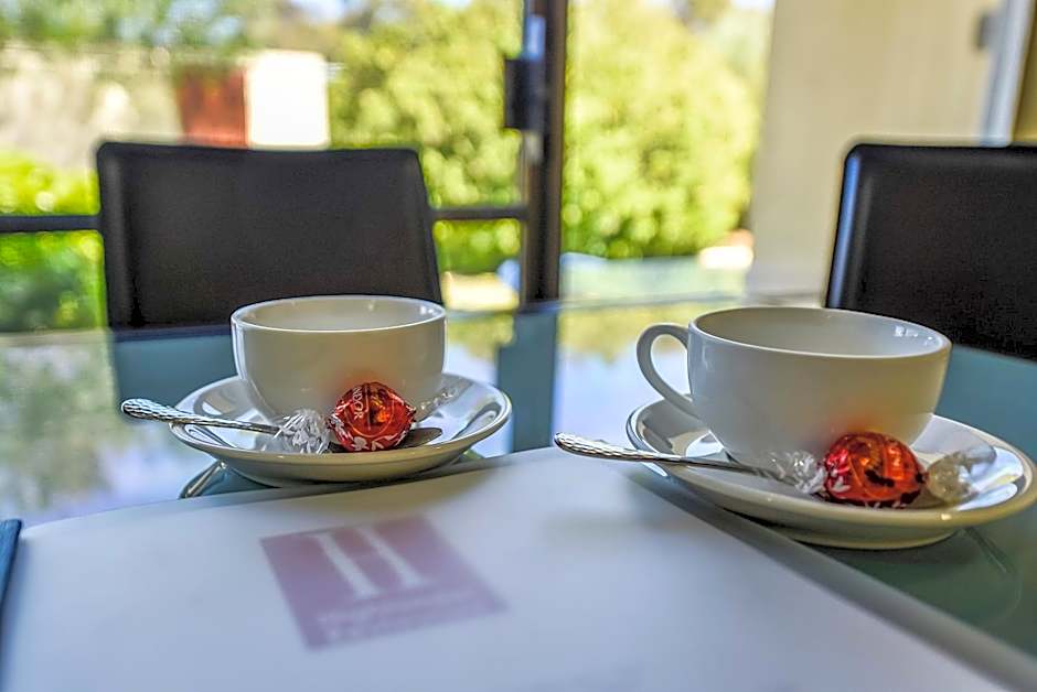 William Macintosh Motor Lodge