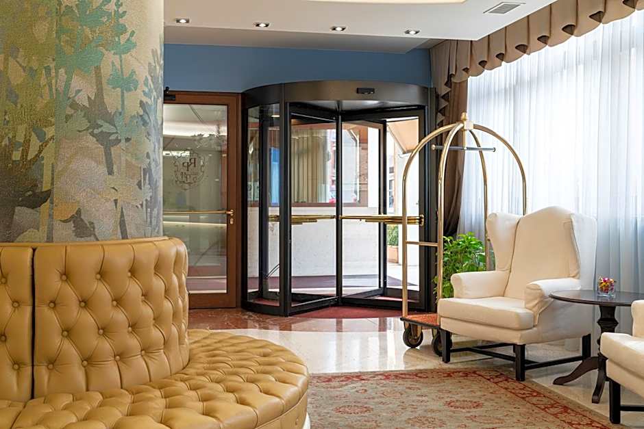 Hotel Roxy Plaza