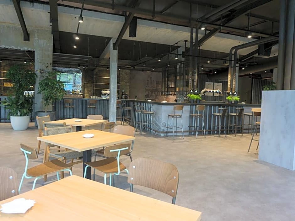 Albergue Monte do Gozo