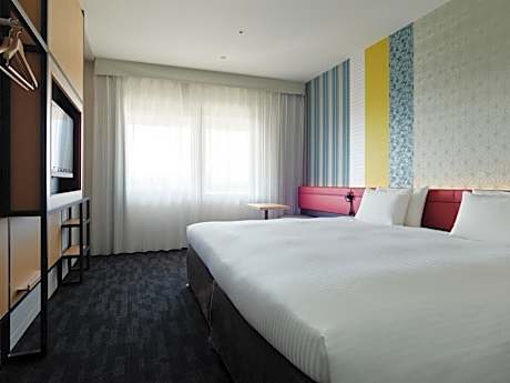 Superior Wide King Room - Electronic Cigarettes Only