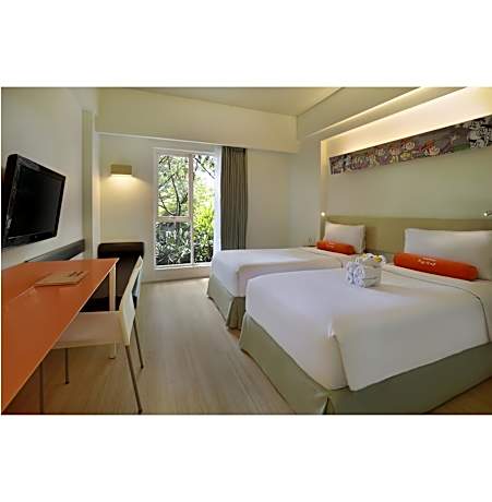 Day Pass Package - 4 Hours Usage at HARRIS Room