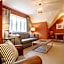 The Hare & Hounds Hotel