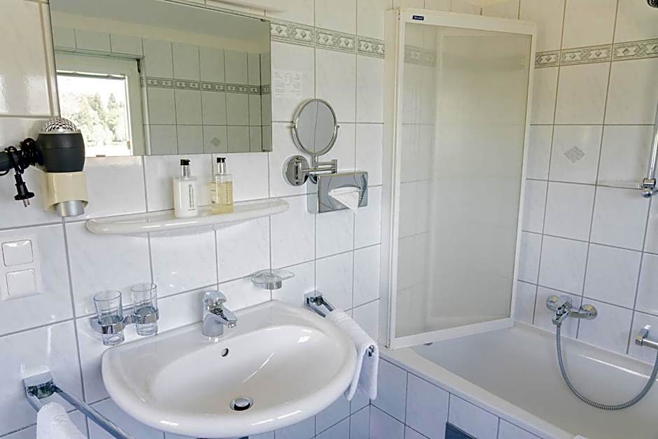 Inselhotel Faakersee