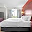 MainStay Suites Appleton Airport - Fox River Mall Area