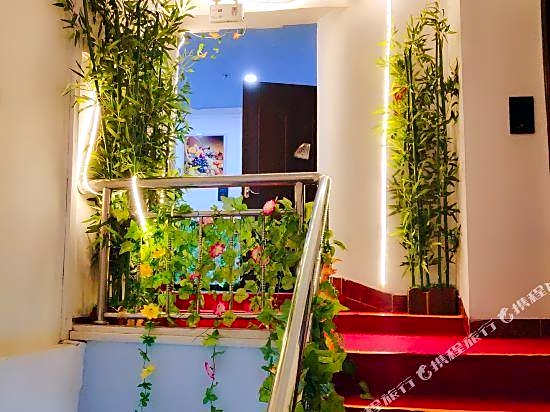 Yinxiang Nianhua Boutique Hotel