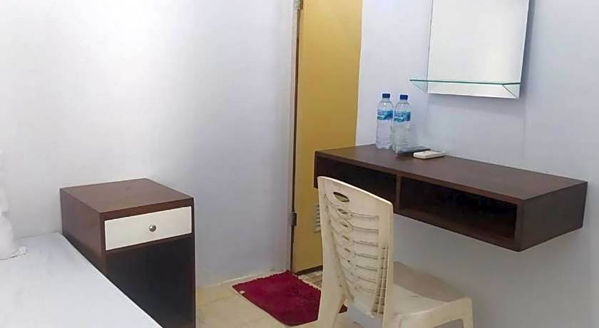 RedDoorz Syariah near Transmart Tegal