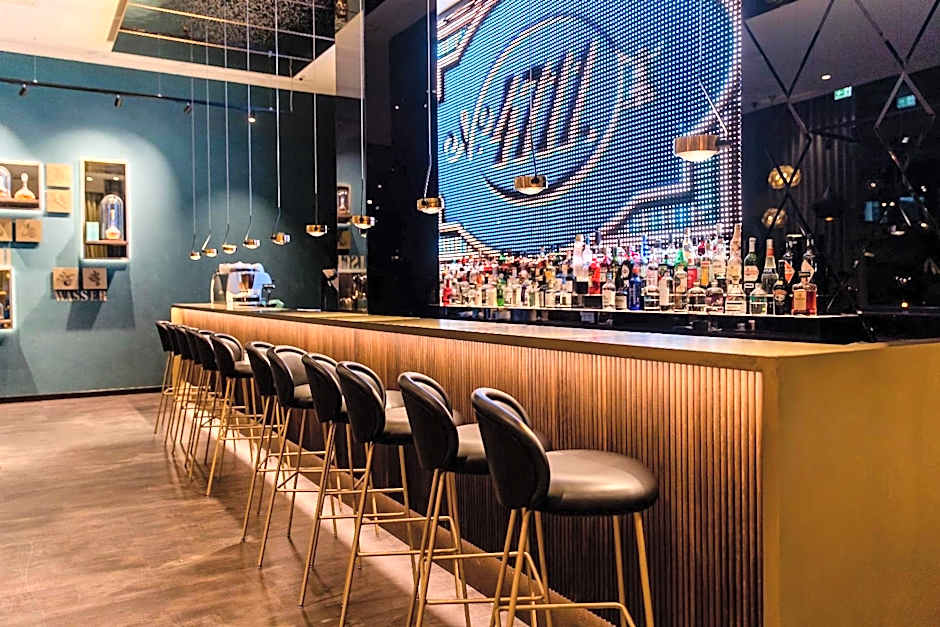 Motel One Köln-Altstadt