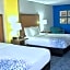 La Quinta Inn & Suites by Wyndham NE Long Beach/Cypress