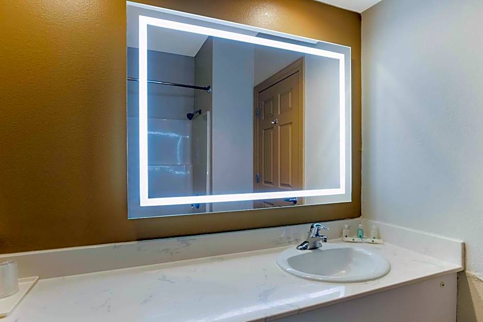 Quality Inn & Suites Pearl-Jackson