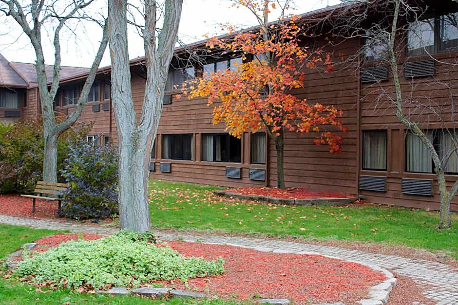 Carlton Lodge