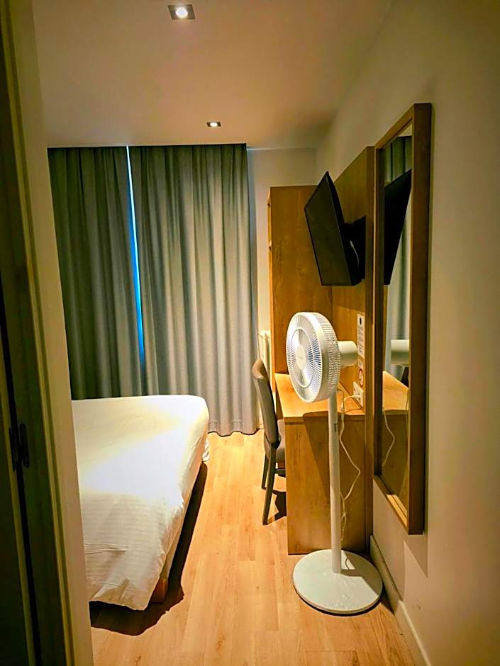 Hôtel Mary's - Caen Centre Gare Sncf