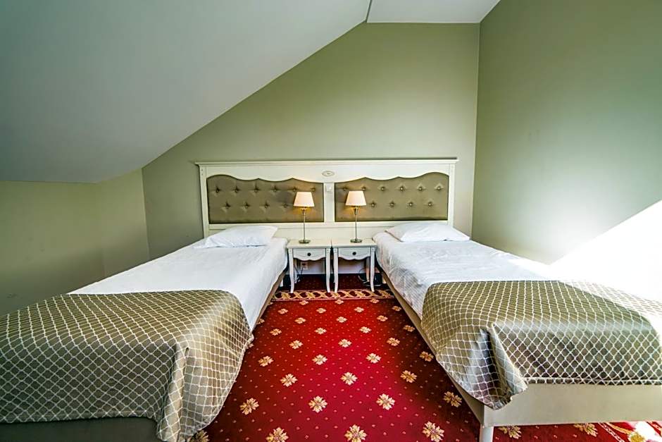 Hotel Sobienie Królewskie