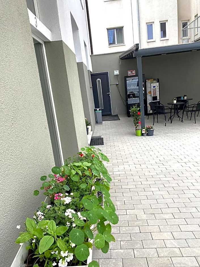 Hotel Central Linz - 24h Self-Check-in