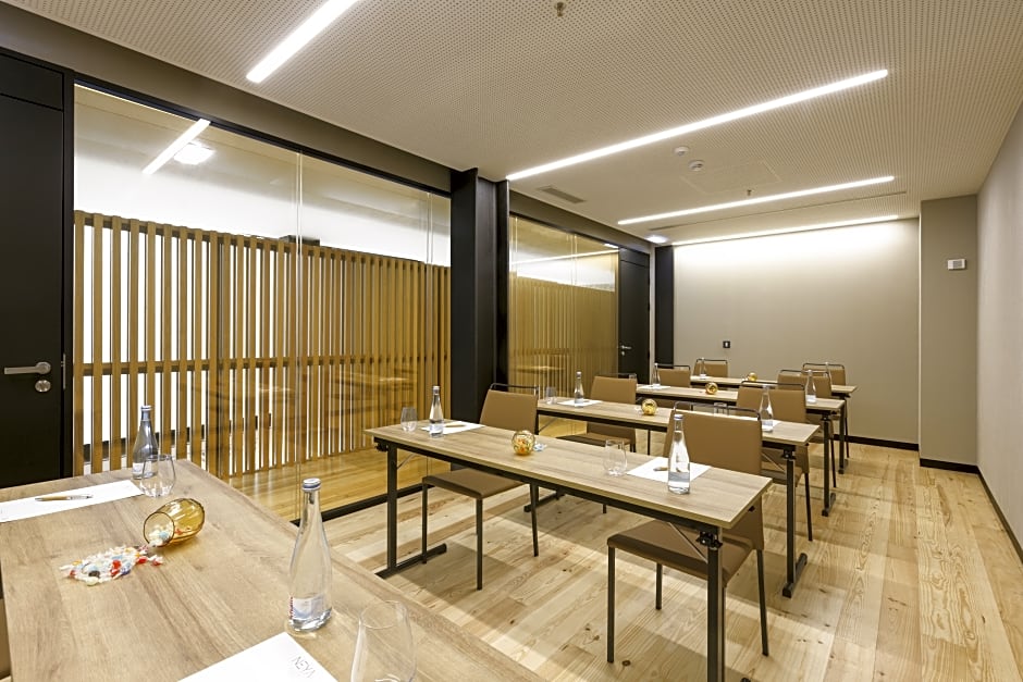 Neya Porto Hotel
