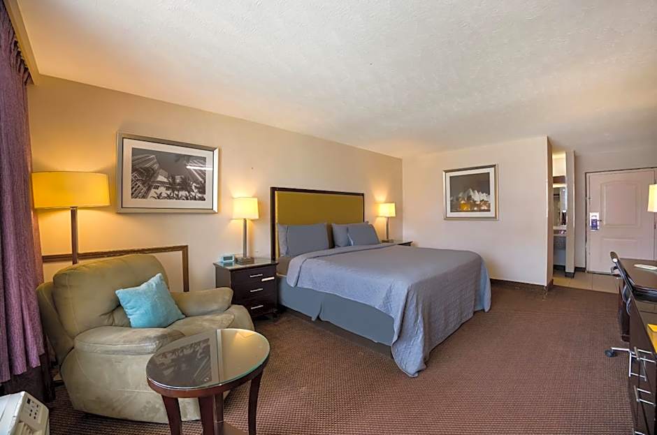 Travelodge by Wyndham Oakley