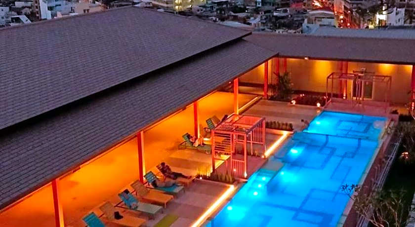 The Quarter Hualamphong by UHG