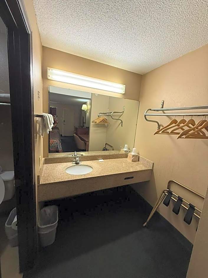 Americas Best Inn Eureka