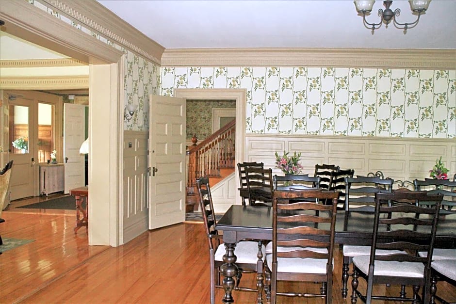 Franklin Manor Bed and Breakfast