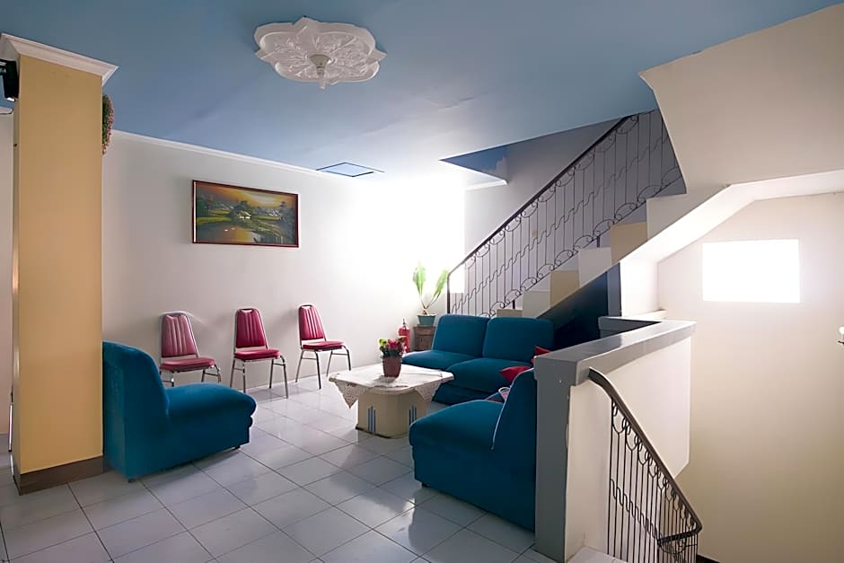 RedDoorz Plus near Pelabuhan Bitung