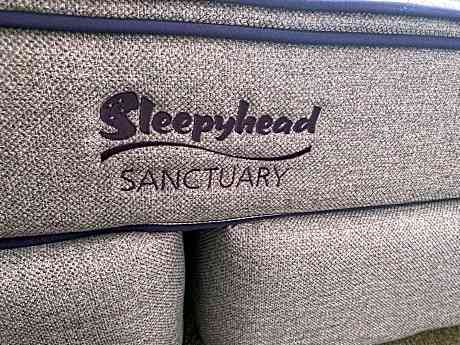 One-Bedroom Apartment with Spa Bath