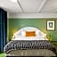 The Central Hotel Queenstown, A Naumi Chapter