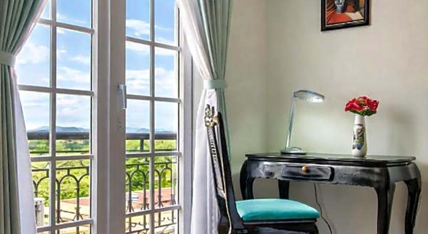 The Sunriver Boutique Hotel Hue