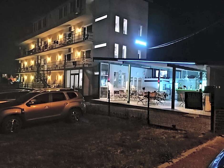 Autentic Boutikue