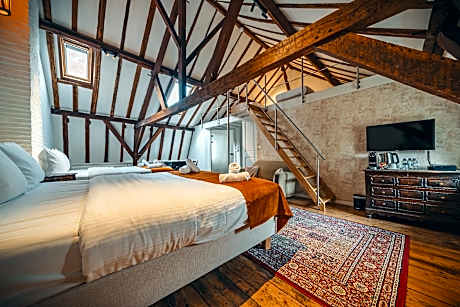 Family Suite - Non-Smoking