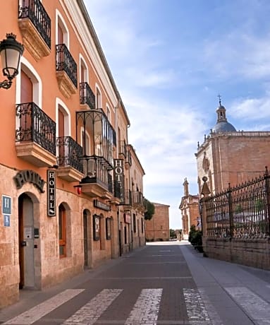 Hotel Arcos Catedral