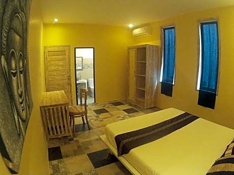 Deluxe Double Room with Shower
