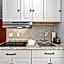 Carriage House Condominiums by All Seasons Resort Lodging