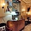 Triomphe Hostel