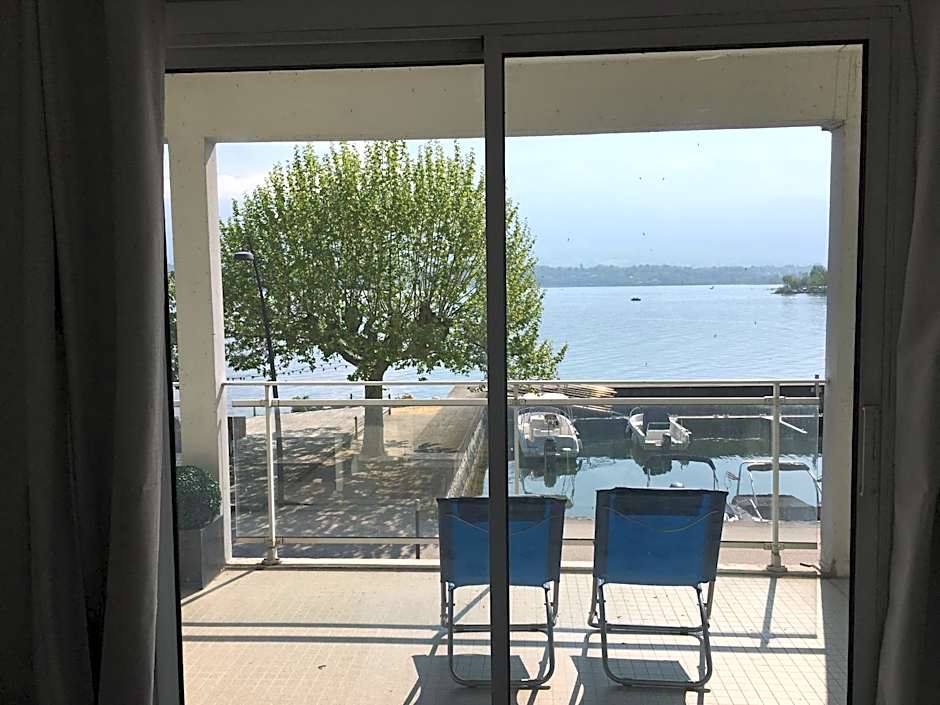 DEPAYSEMENT AU BORD DU LAC