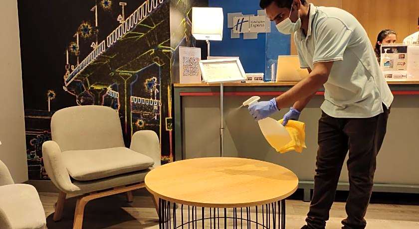 Holiday Inn Express Hyderabad Banjara Hills By IHG