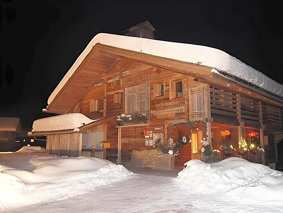 Chalet-Hotel Les Fermes de Pierre & Anna