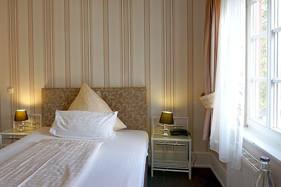 Hotel Am Schloss Biebrich